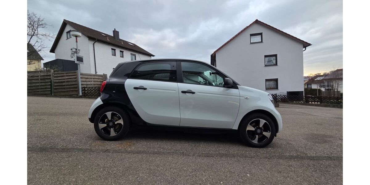 Smart ForFour 80.000 km 6.500 &euro; Marbach 71672