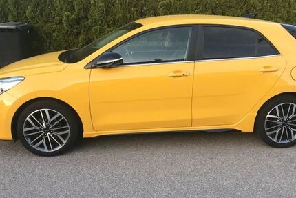 Kia Rio 102.500 km 11.900 &euro; Böblingen 71034