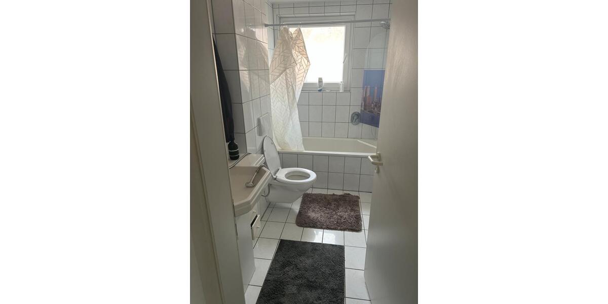 Erdgeschoßwohnung Leonberg - 2 Zimmer, 63 m&sup2;, 1.210&euro; | Angebot:25225393