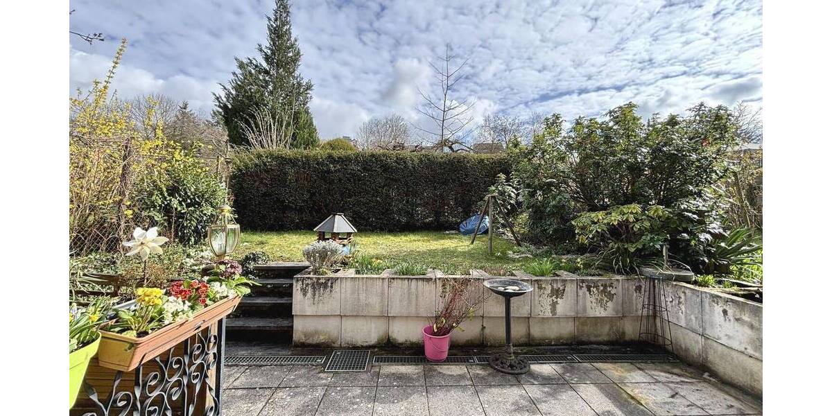 Reihenmittelhaus Stuttgart Hofen - 5 Zimmer, 130 m&sup2;, 520.000&euro; | Angebot:25909036