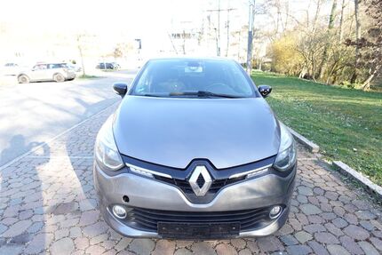 Renault Clio 135.785 km 5.500 &euro; Waldenbuch 71111