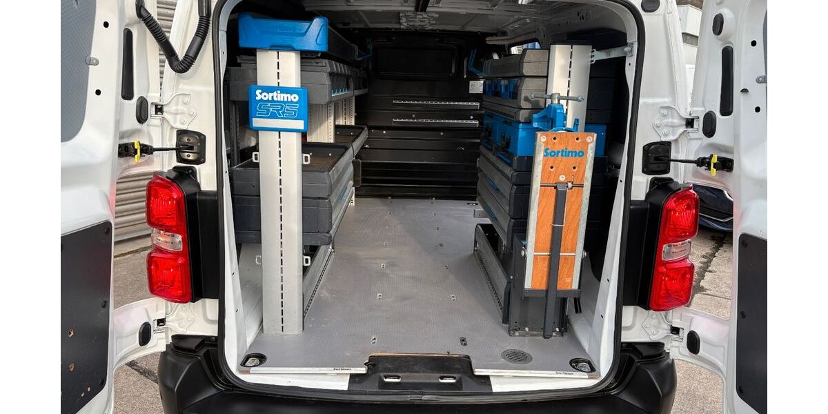 Opel Vivaro 71.598 km 19.400 &euro; Sindelfingen 71065