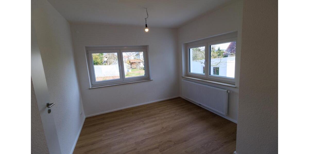 Etagenwohnung Leinfelden-Echterdingen Echterdingen - 3.5 Zimmer, 95 m&sup2;, 1.600&euro; | Angebot:26680585