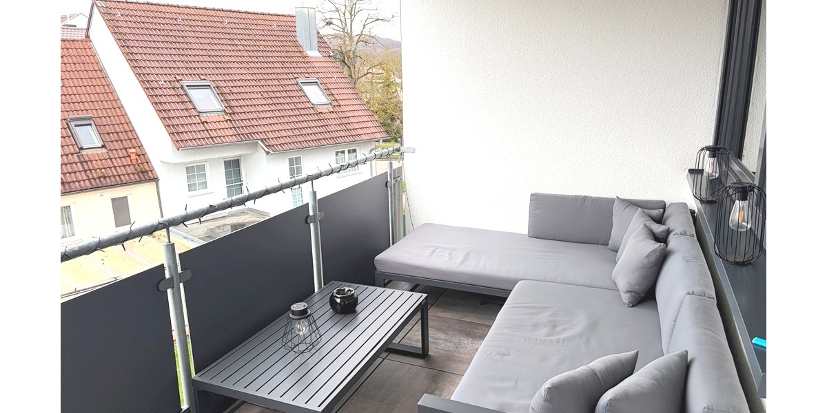 Urbanes Wohnen in Uhingen: Großzügige 4,5-Zi.-OG-ETW in bester Lage - 4.5 Uhingen Uhingen | Angebot:25999635