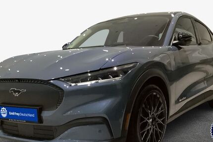 Ford Mustang Mach-E 17.500 km 52.450 &euro; Stuttgart 70190