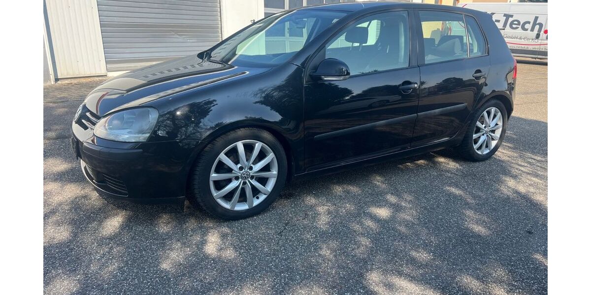 VW Golf 235.142 km 2.610 &euro; Vaihingen/Enz 71665
