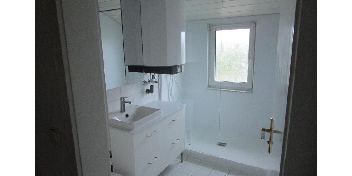 Dachgeschoßwohnung Ludwigsburg Eglosheim - 3 Zimmer, 71 m&sup2;, 1.400&euro; | Angebot:26577710