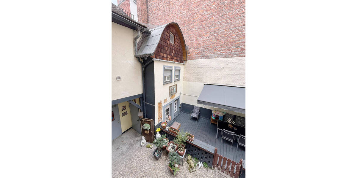 Einfamilienhaus Stuttgart Mitte - 1 Zimmer, 280 m&sup2;, 990.000&euro; | Angebot:26208419