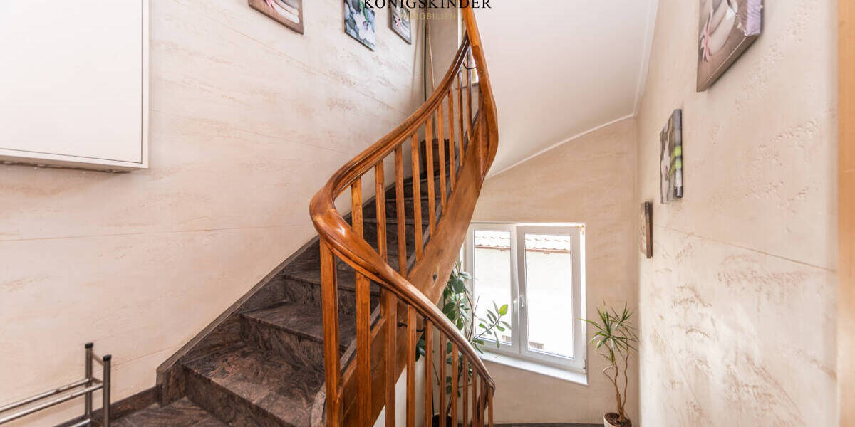 Mehrfamilienhaus, Wohnhaus Stuttgart / Zuffenhausen Zuffenhausen - 1 Zimmer, 330 m&sup2;, 1.299.000&euro; | Angebot:25683088