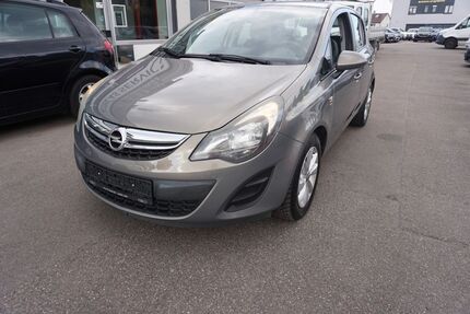 Opel Corsa 96.000 km 5.450 &euro; Böblingen 71032