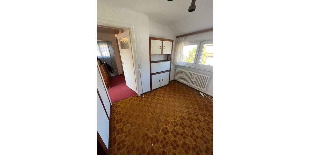 Doppelhaushälfte Stuttgart Luginsland - 7 Zimmer, 134 m&sup2;, 535.000&euro; | Angebot:25696486