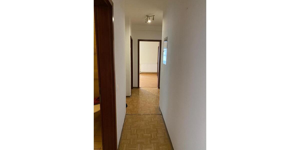 Erdgeschoßwohnung Asperg - 3 Zimmer, 70 m&sup2;, 1.200&euro; | Angebot:25783421