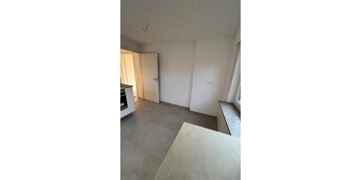 Dachgeschoßwohnung Leonberg - 2 Zimmer, 58 m&sup2;, 880&euro; | Angebot:25893568