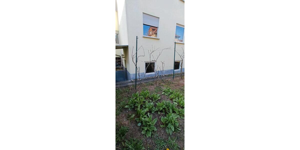 Etagenwohnung Esslingen am Neckar Pliensauvorstadt - 1 Zimmer, 28 m&sup2;, 510&euro; | Angebot:25931298