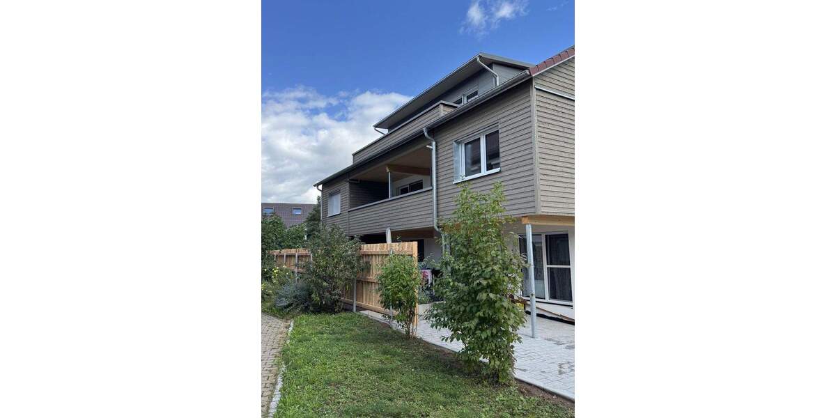 Etagenwohnung Erdmannhausen - 2 Zimmer, 63 m&sup2;, 1.000&euro; | Angebot:25879200