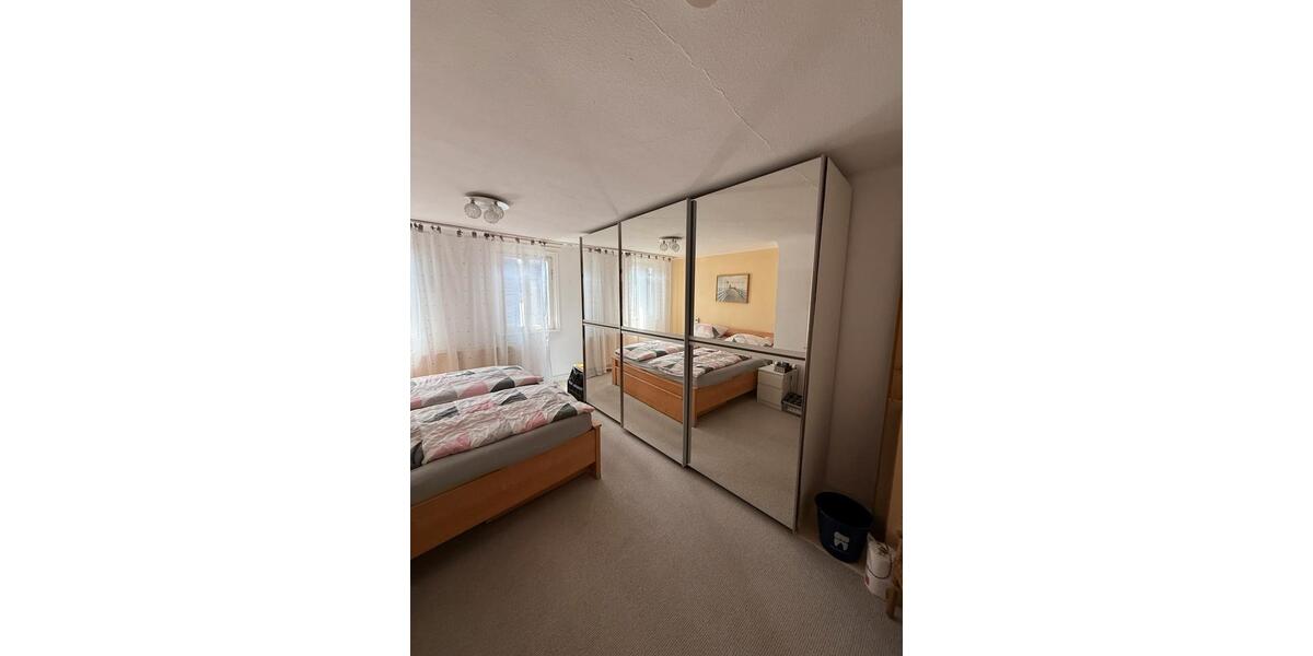 Etagenwohnung Stuttgart Hedelfingen - 3 Zimmer, 90 m&sup2;, 1.500&euro; | Angebot:25924875