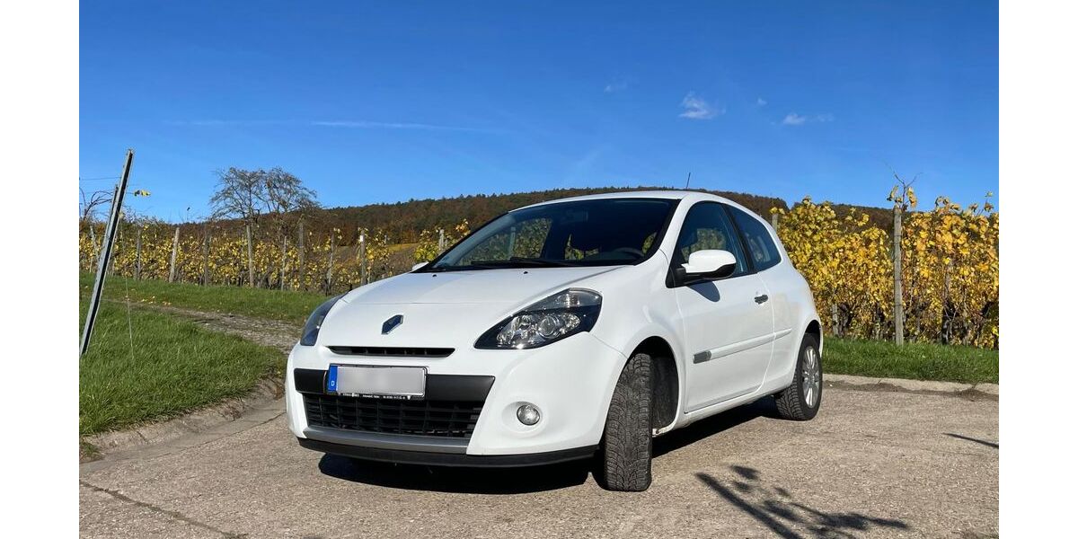 Renault Clio 119.500 km 2.900 &euro; Weinstadt 71384