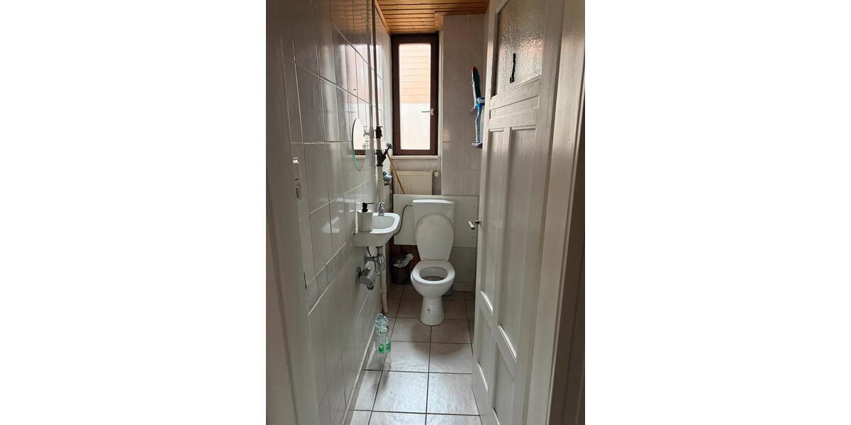 Etagenwohnung Stuttgart Bad Cannstatt - 3 Zimmer, 90 m&sup2;, 1.400&euro; | Angebot:25483480