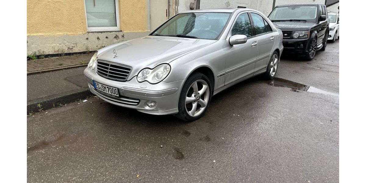 Mercedes-Benz C 320 210.058 km 3.900 &euro; Neuhausen auf den Fildern 73765